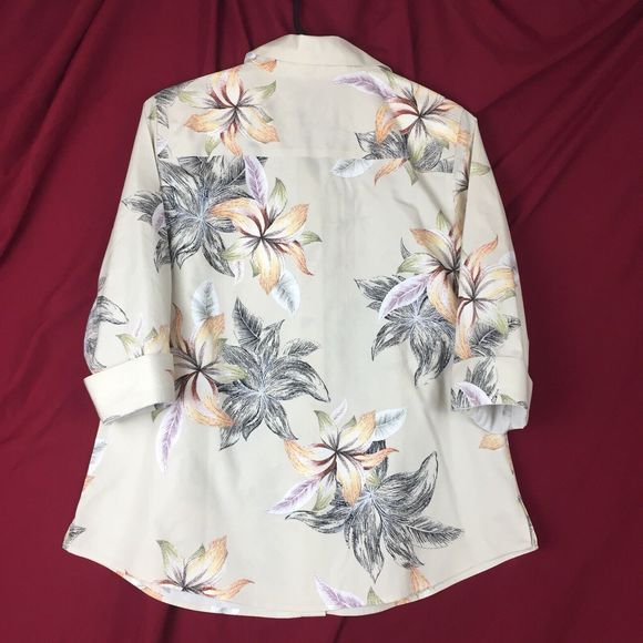 CHICO'S Women Mid Sleeve Beige Floral Button Up Collar Button Pocket Shirt 4/6 - Picture 8 of 12